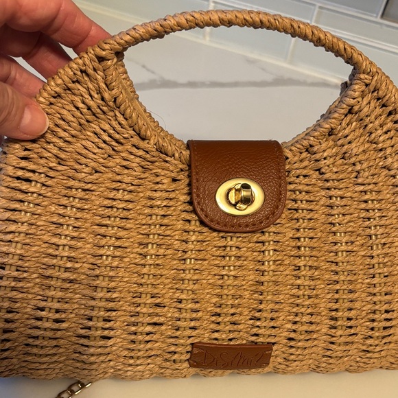NEW Tan Woven Handbag with Gold Removable Chain - Picture 4 of 12